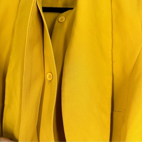 ELOQUII Women’s Mustard Yellow Button Up Blazer - Picture 5 of 9